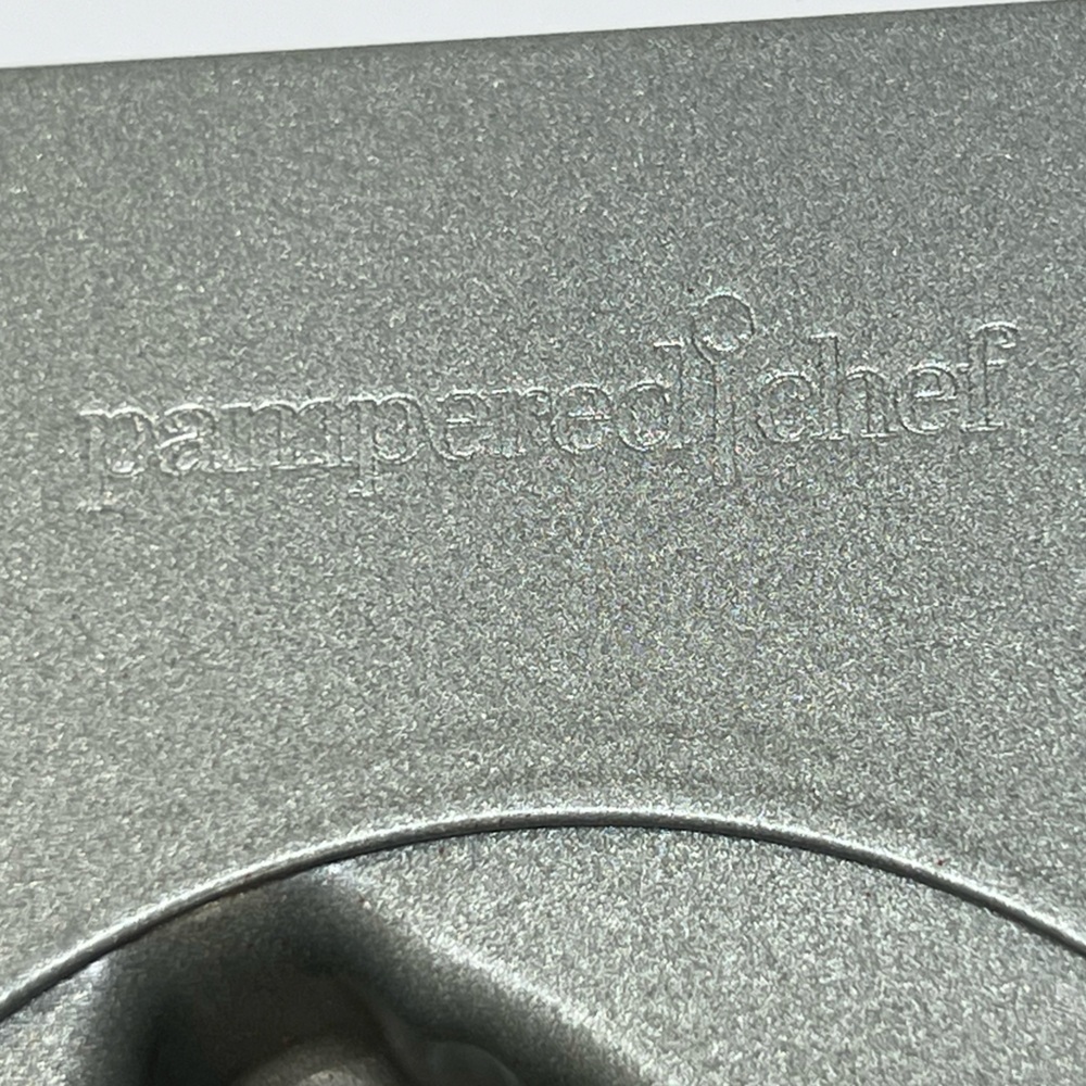 Pampered Chef Fall Harvest Mini Cake Pan Portion size 12 Muffin Brownie Mold - Picture 4 of 5